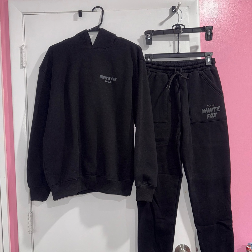 White Fox Boutique Black Hoodie & Sweatpants